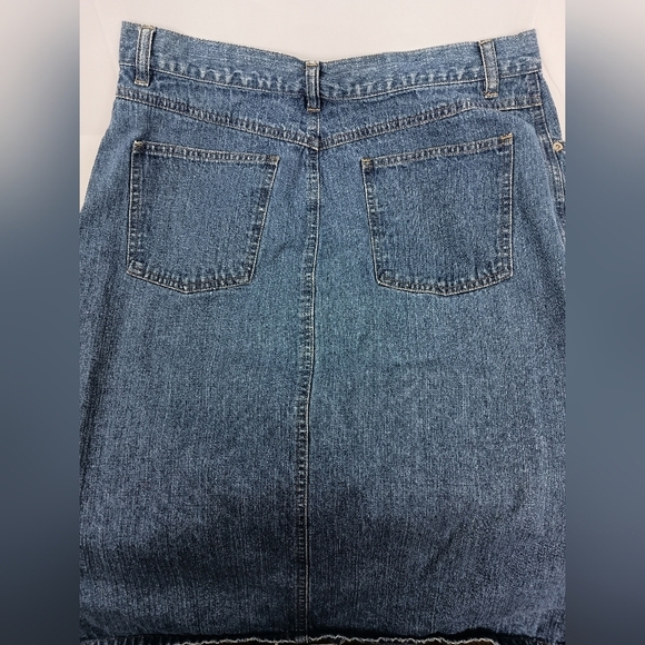 2/$30 STYLE&CO Denim Button-Front‎ Skirt (#102) - Picture 3 of 4